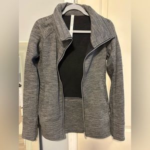New w/o tag lululemon full zip up size 6